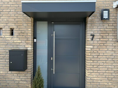 Voordeur AW40-1 met zijlicht